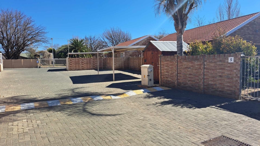 2 Bedroom Property for Sale in Hospitaalpark Free State